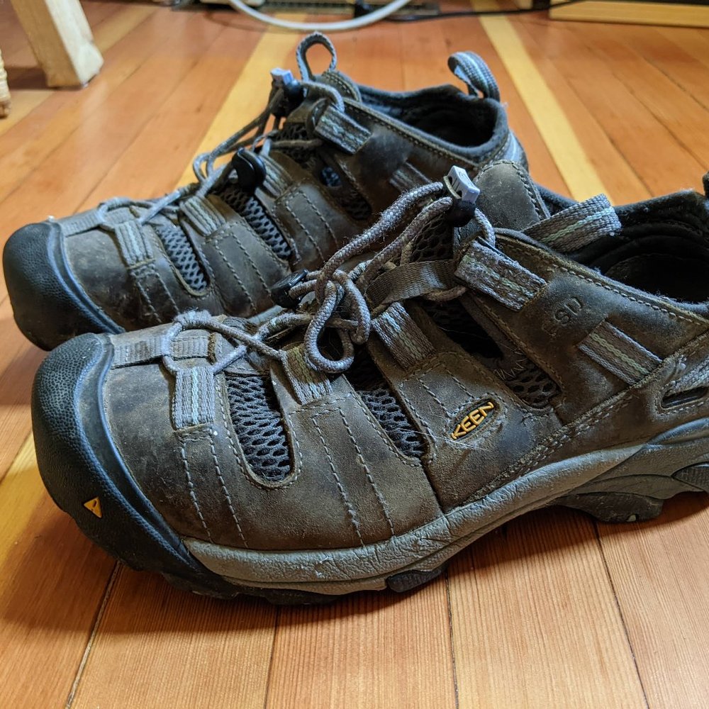 Keen Women's Steel Toe Utility Work Shoes Boots Size 9